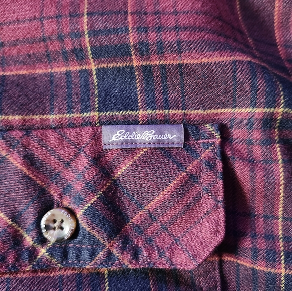 Eddie Bauer button down size Large - Picture 3 of 5